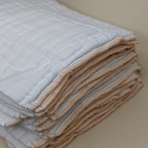 Newborn sized prefold diapers in VGUC- 20 Ct